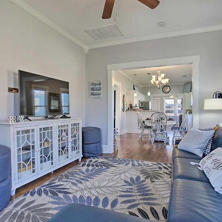 Cozy Beach Bungalow Near Galveston Seawall And Pier Extérieur photo