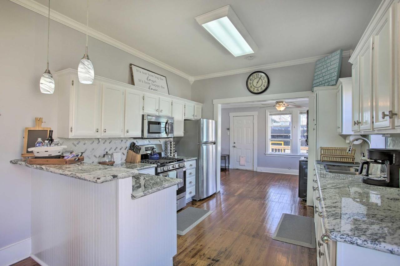 Cozy Beach Bungalow Near Galveston Seawall And Pier Extérieur photo