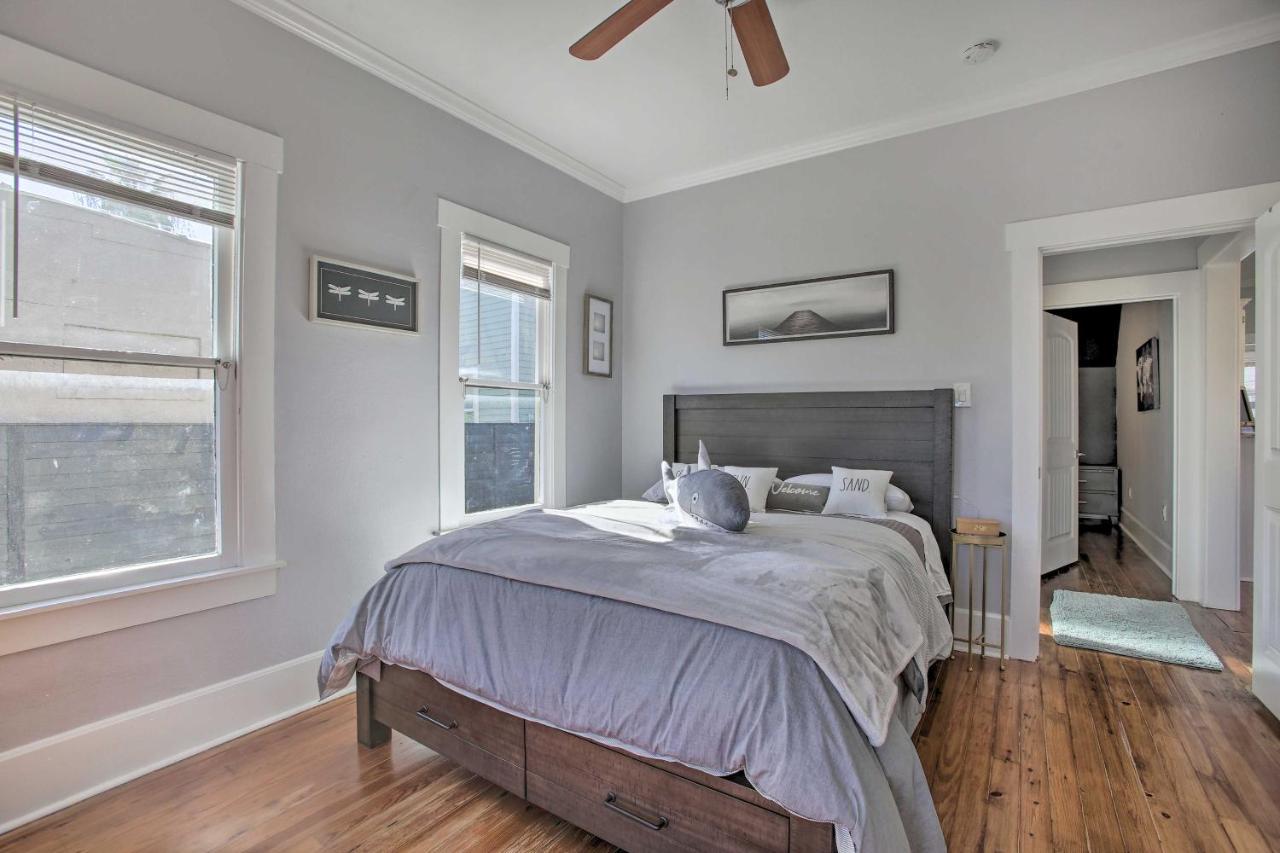 Cozy Beach Bungalow Near Galveston Seawall And Pier Extérieur photo