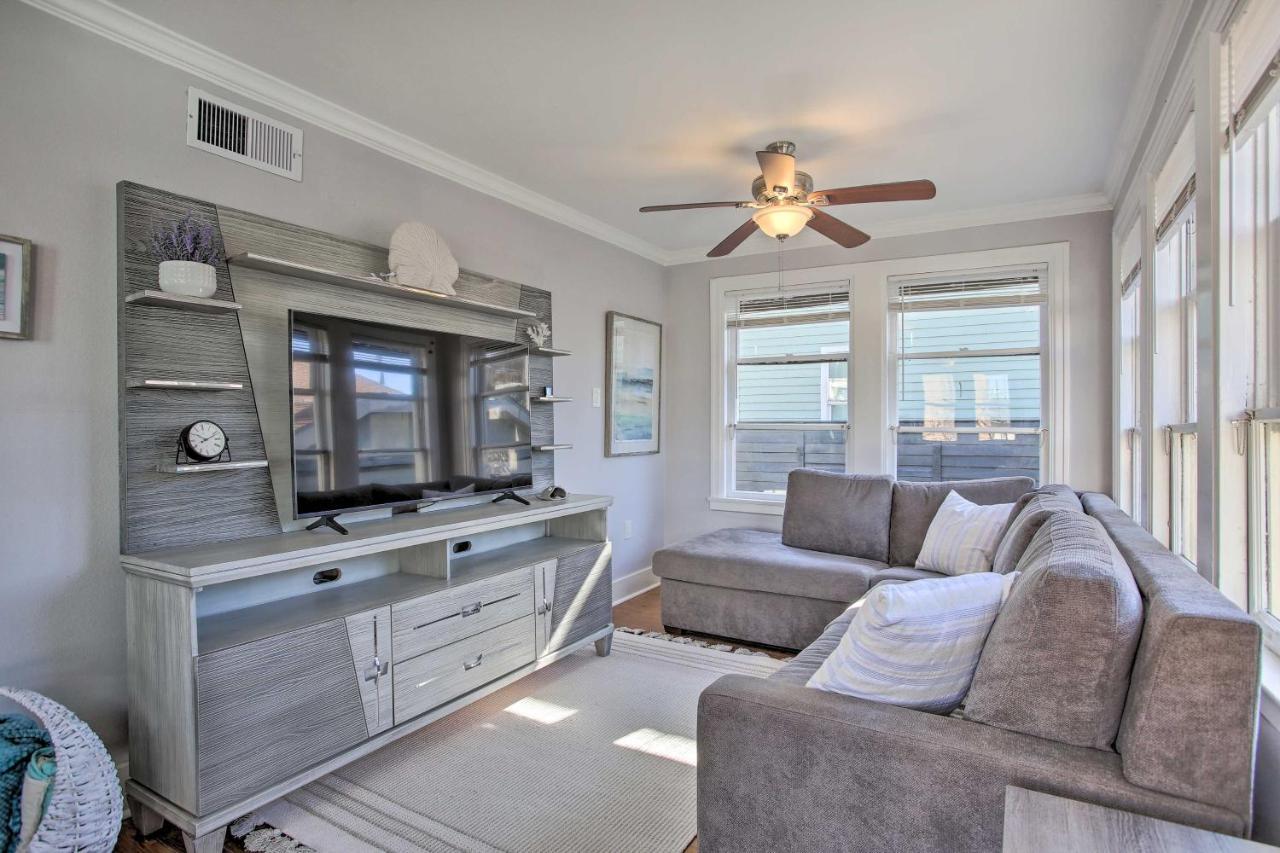 Cozy Beach Bungalow Near Galveston Seawall And Pier Extérieur photo