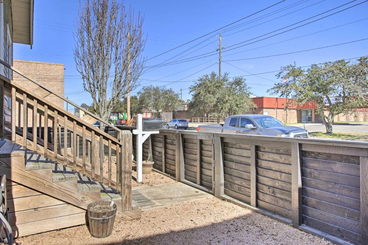 Cozy Beach Bungalow Near Galveston Seawall And Pier Extérieur photo