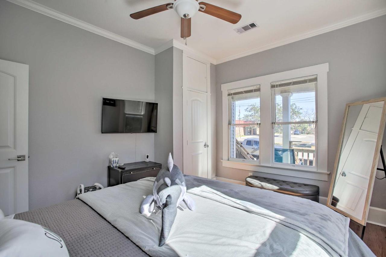 Cozy Beach Bungalow Near Galveston Seawall And Pier Extérieur photo